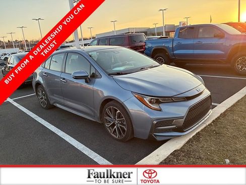 Used 2020 Toyota Corolla SE w/ SE Premium Package image 1