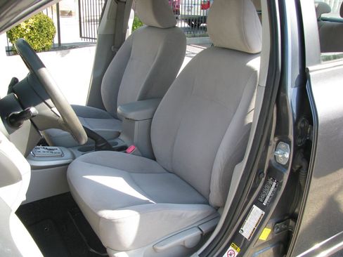 Used 2011 Toyota Corolla LE FWD image 10