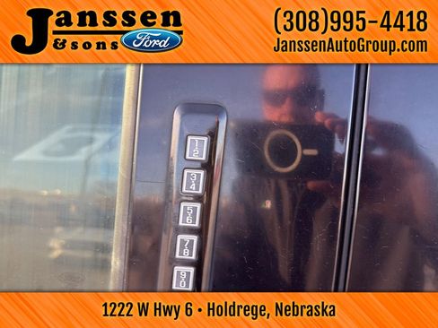 Used 2016 Ford F150 XLT image 10