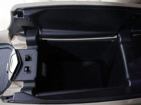 Used 2017 Buick Envision Essence image 30