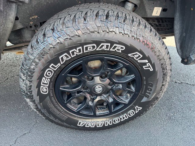 Used 2020 Toyota Tacoma SR w/ SX Package AWD/4WD image 15