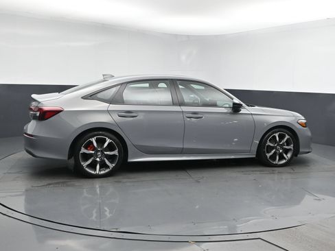 Used 2025 Honda Civic Sport image 3