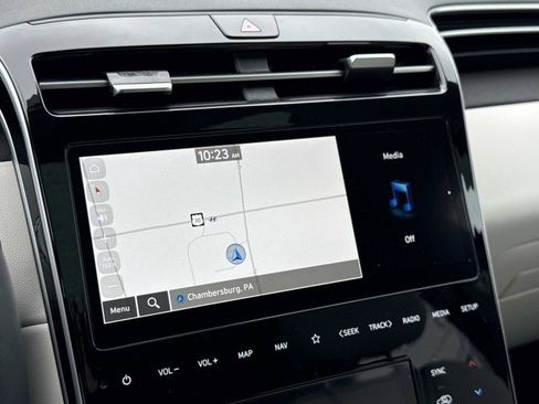 Certified 2024 Hyundai Tucson Limited AWD/4WD image 5