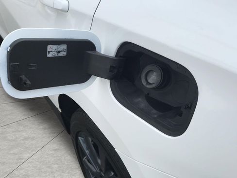 Certified 2024 Chevrolet Equinox RS w/ LPO, Floor Liner Package AWD/4WD image 40