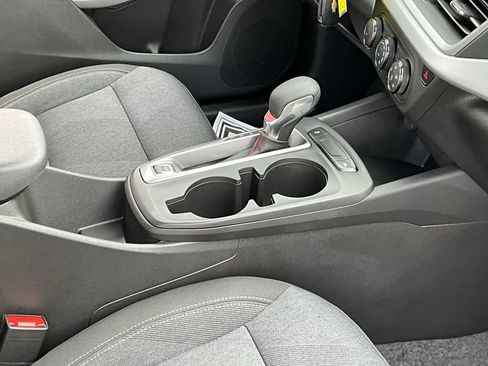 Used 2024 Chevrolet Trax RS w/ Driver Confidence Package image 17