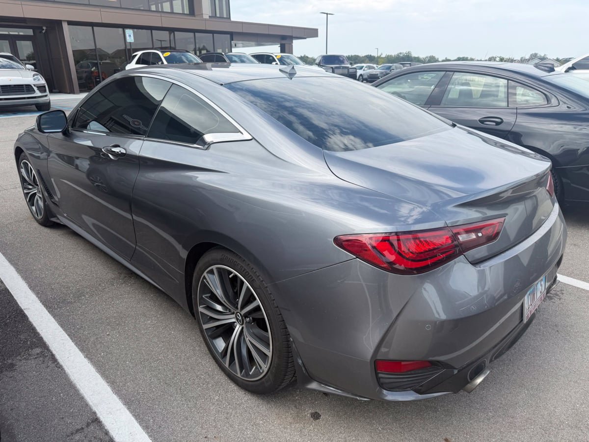 Used 2020 INFINITI Q60 3.0t Luxe w/ Essential Package AWD/4WD image 4