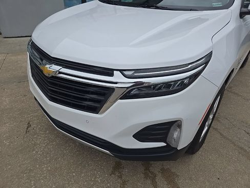 Used 2024 Chevrolet Equinox LT AWD/4WD image 18