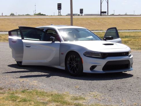 Used 2023 Dodge Charger Scat Pack w/ Plus Group RWD image 28