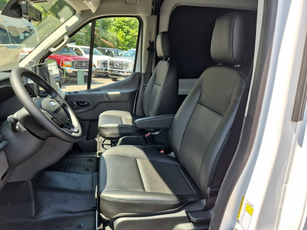 New 2026 Ford Transit 150 148 Medium Roof AWD w/ Load Area Protection Package image 13