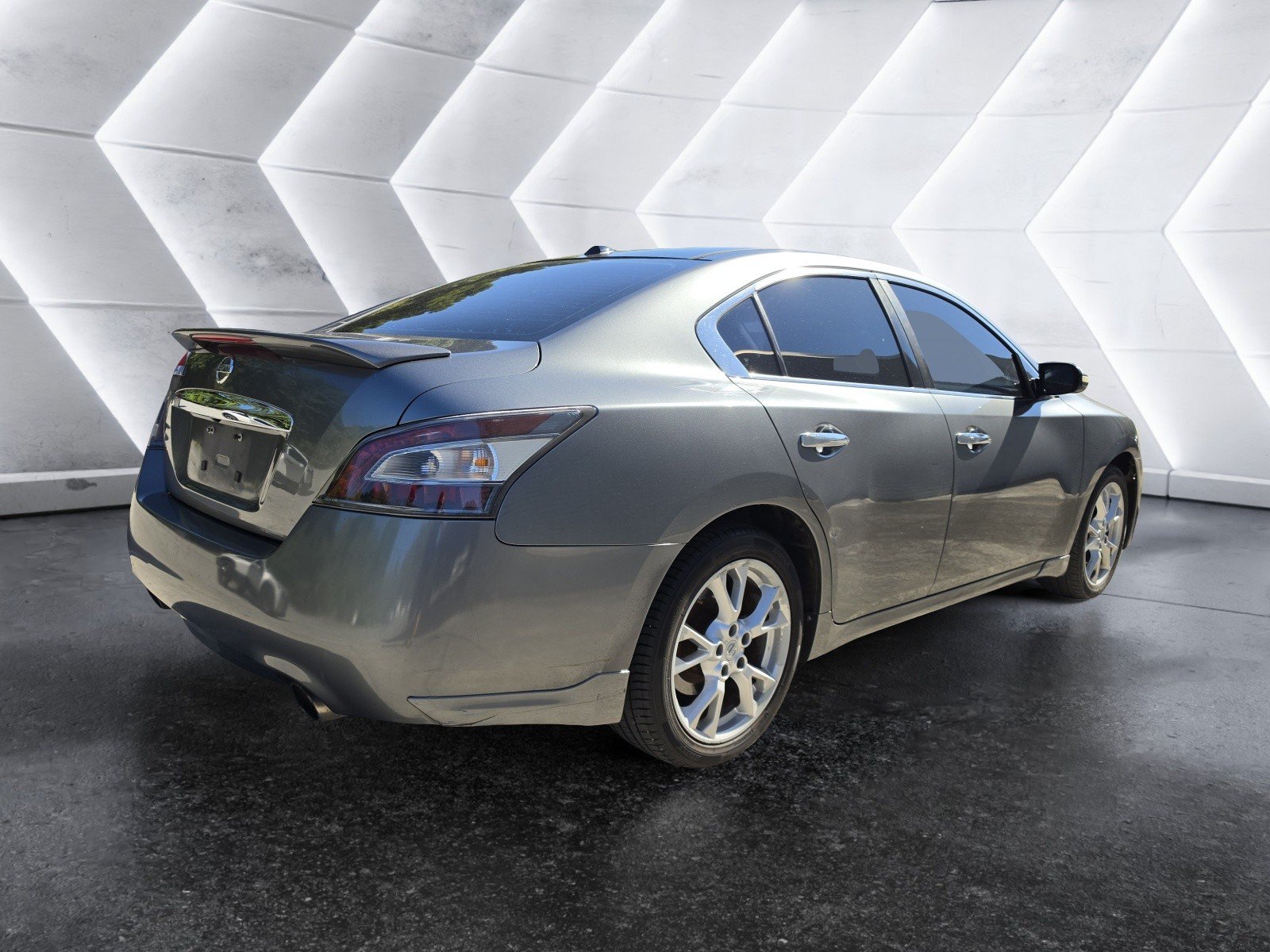 Used 2014 Nissan Maxima 3.5 SV w/ Premium Package FWD image 3