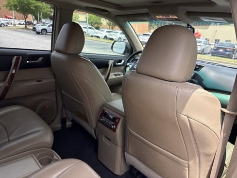 Used 2013 Toyota Highlander Limited FWD image 22