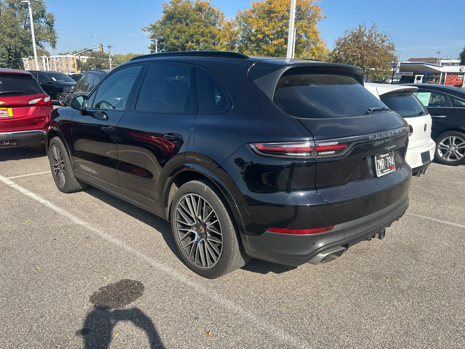 Used 2020 Porsche Cayenne AWD/4WD image 2