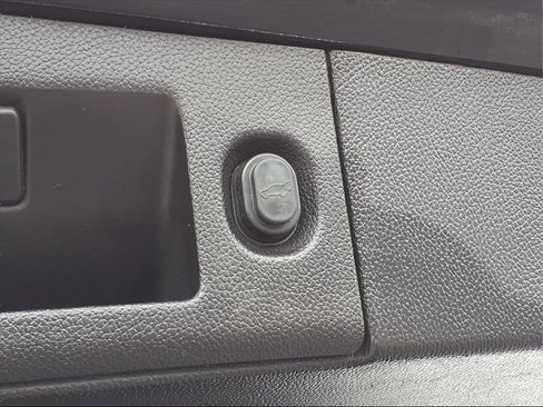 Used 2019 GMC Yukon XL Denali w/ Denali Ultimate Package image 27