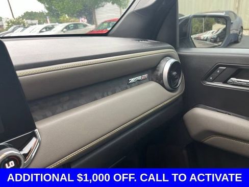 Used 2023 Chevrolet Colorado ZR2 w/ ZR2 Convenience Package III AWD/4WD image 29