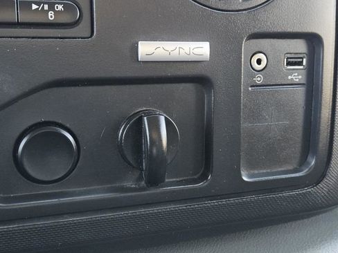 Used 2019 Ford E-350 and Econoline 350 Super Duty w/ Power Windows & Locks Group image 18