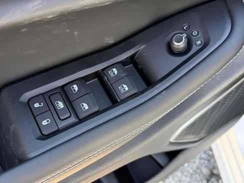 New 2026 Jeep Grand Cherokee Limited image 19