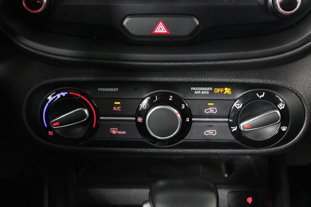 Used 2020 Kia Soul GT-Line w/ GT 2.0L Power Sunroof Package FWD image 21
