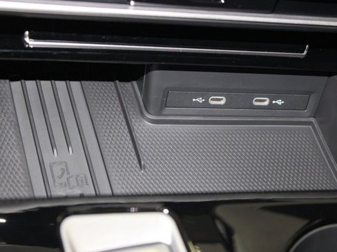 New 2026 Volkswagen Atlas Peak Edition image 25