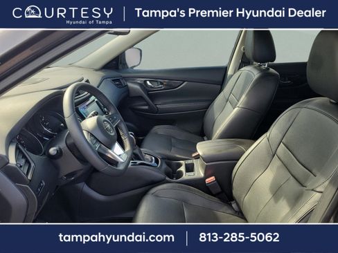 Used 2019 Nissan Rogue SL w/ Premium Package image 20