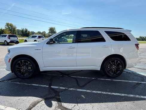 Used 2023 Dodge Durango R/T w/ Blacktop Package AWD/4WD image 2