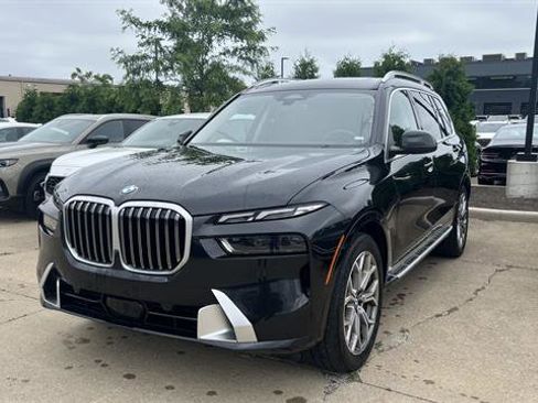 Used 2026 BMW X7 xDrive40i AWD/4WD image 1