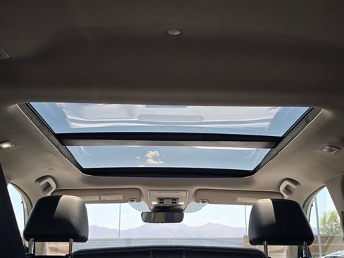 Used 2023 Honda Pilot Touring image 19