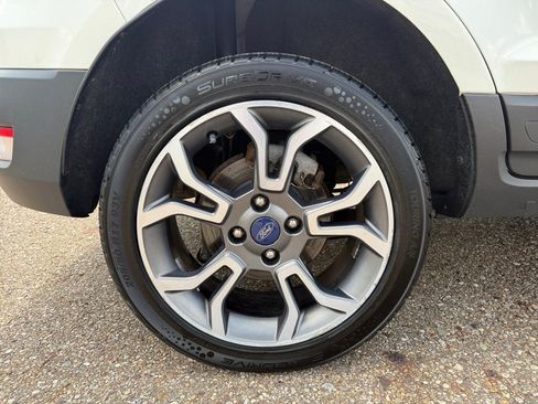 Used 2019 Ford EcoSport SES w/ SES Black Appearance Package AWD/4WD image 33
