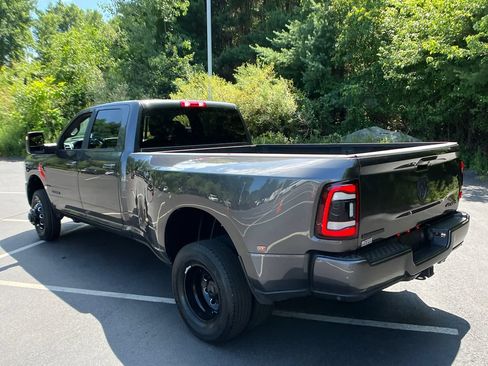 Used 2024 RAM 3500 Big Horn w/ Night Edition AWD/4WD image 3