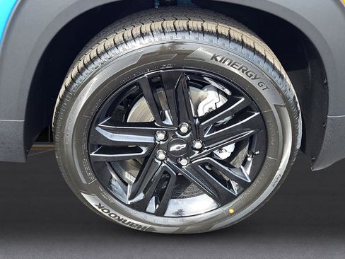 New 2026 Chevrolet TrailBlazer LT w/ Midnight Edition FWD image 10