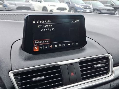 Used 2017 MAZDA MAZDA3 Sport w/ Preferred Equipment Package image 14