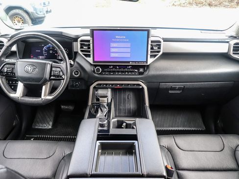 Used 2024 Toyota Tundra Limited AWD/4WD image 15