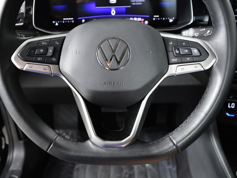 Used 2025 Volkswagen Jetta SE image 10