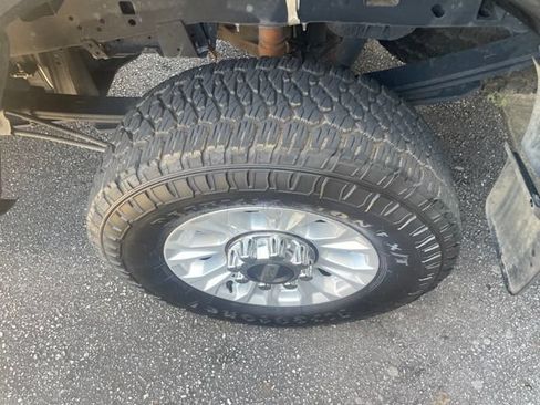 Certified 2022 Ford F250 XL w/ STX Appearance Package AWD/4WD image 11