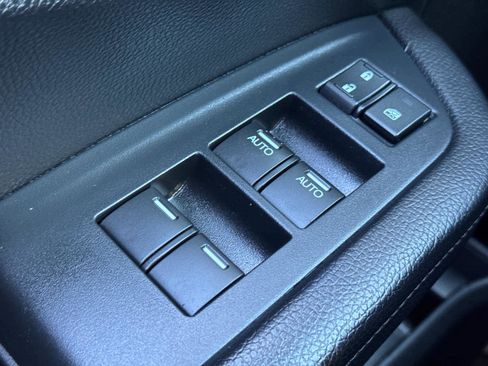 Used 2021 Honda Pilot Touring image 25