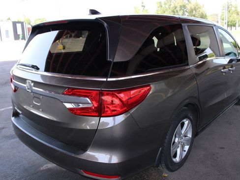 Used 2018 Honda Odyssey EX image 8
