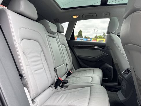 Used 2016 Audi Q5 2.0T Premium Plus w/ Technology Package AWD/4WD image 21