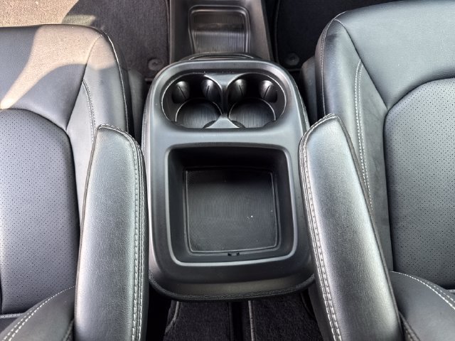 Used 2025 Chrysler Pacifica Select FWD image 35