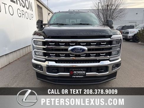 Used 2025 Ford F250 Lariat w/ FX4 Off-Road Package image 8