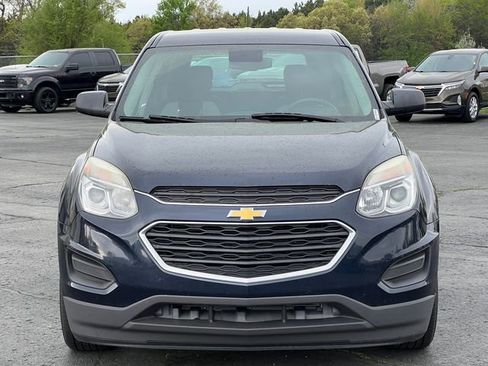 Used 2017 Chevrolet Equinox LS FWD image 33