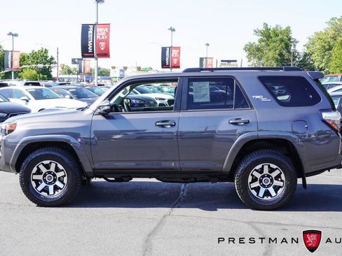 Used 2020 Toyota 4Runner TRD Off-Road Premium w/ Moonroof Package AWD/4WD image 11
