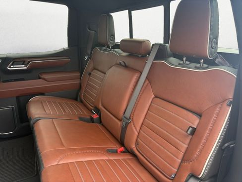 Used 2024 GMC Sierra 1500 Denali Ultimate image 17