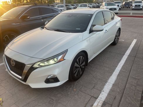 Used 2019 Nissan Altima 2.5 SL FWD image 7