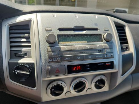Used 2010 Toyota Tacoma 4x4 Double Cab image 15