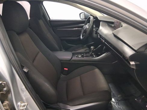 Used 2019 MAZDA MAZDA3 Sedan FWD image 17
