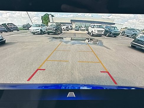 Certified 2024 Chevrolet Trax LT w/ Driver Confidence Package FWD image 27