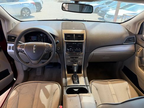 Used 2011 Lincoln MKX 2WD w/ 102A Rapid Spec Order Code image 12