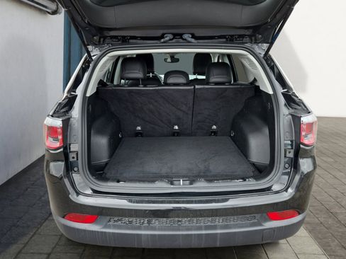 Used 2019 Jeep Compass Limited image 25