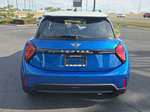 New 2026 MINI Cooper 2-Door Hardtop image 5