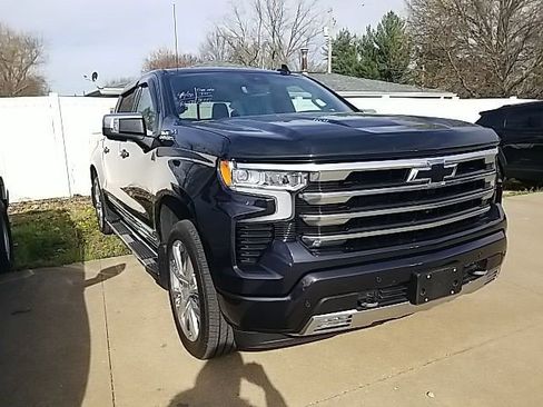 Certified 2023 Chevrolet Silverado 1500 High Country w/ High Country Premium Package image 4