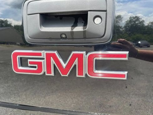 Used 2017 GMC Sierra 2500 Denali AWD/4WD image 10